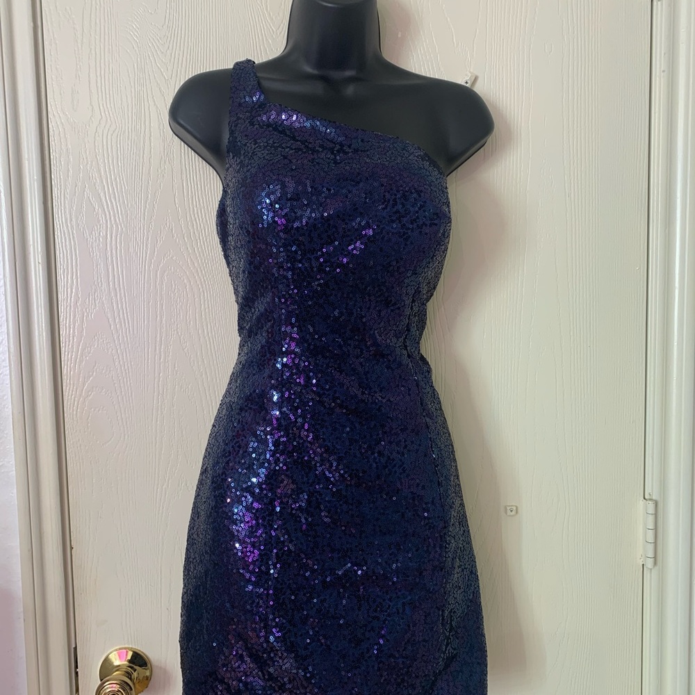 One shoulder sequin dress